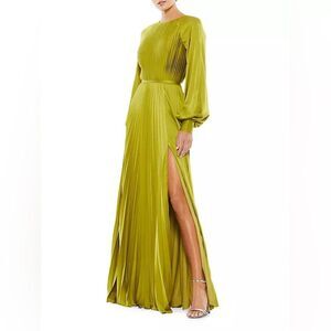 Mac Duggal  Ieena Pleated A-Line Chiffon Gown